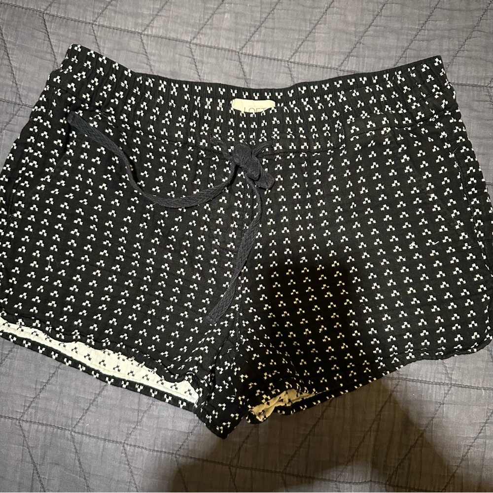 LOFT Black and White Patterned Athletic Shorts